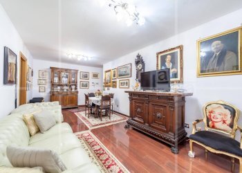 Foto 2 - Three-room apartment Via Carlo Ludovico Bragaglia
 
92, Roma - photo 2