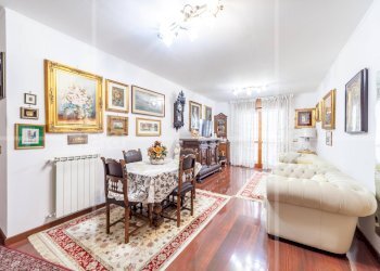 Foto 3 - Three-room apartment Via Carlo Ludovico Bragaglia
 
92, Roma - photo 3