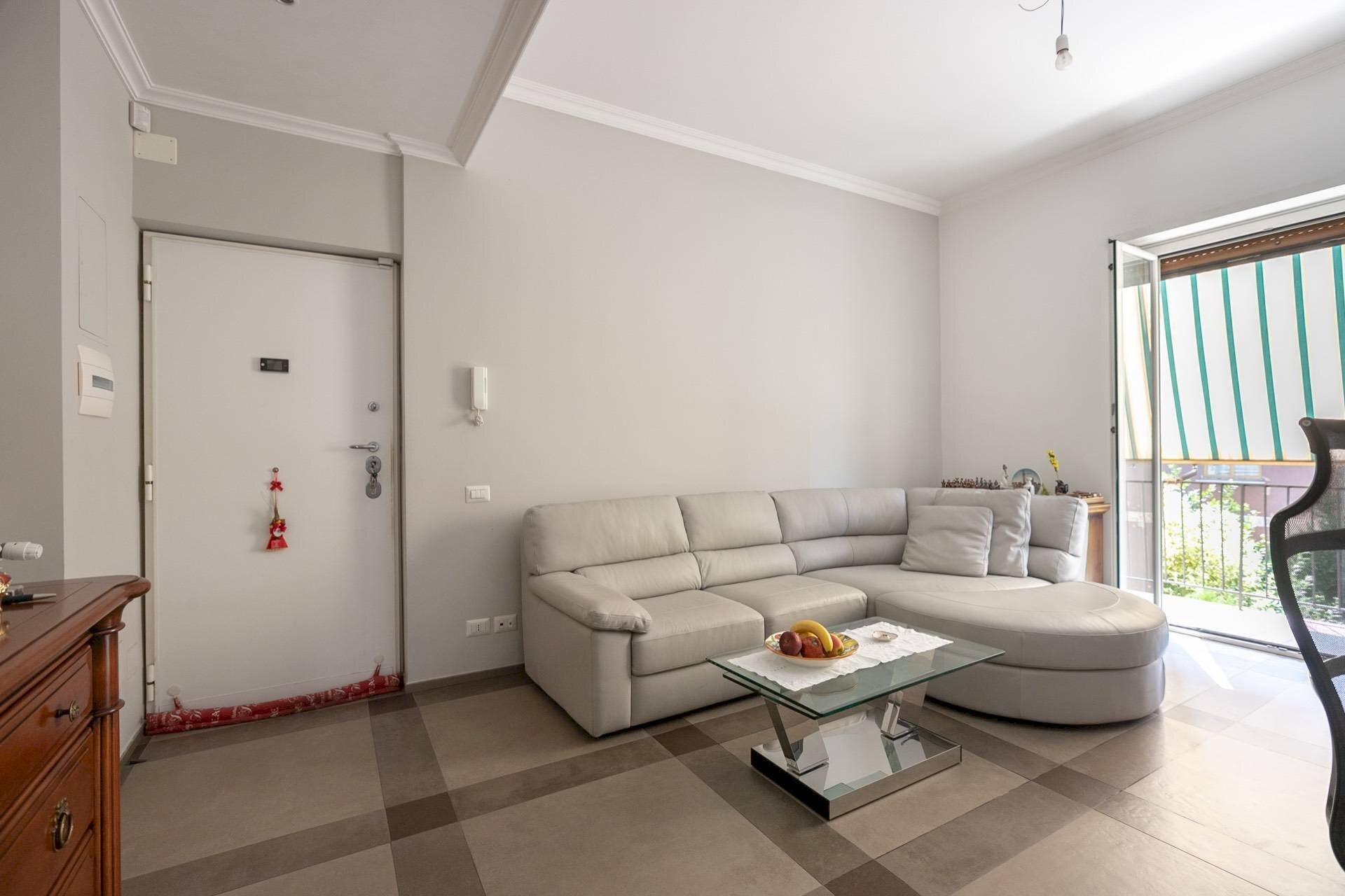 Foto 3 - Three-room apartment Via Sesto Celere
 
9, Roma - photo 3