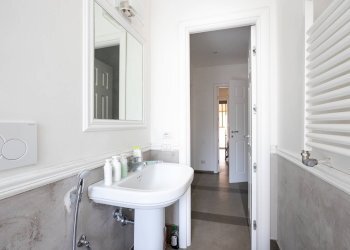 Foto 22 - Three-room apartment Via Sesto Celere
 
9, Roma - photo 22