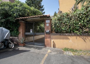 Foto 32 - Three-room apartment Via Sesto Celere
 
9, Roma - photo 32