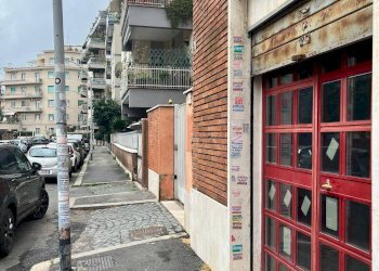 Foto 1 - Commercial Premises Via Ambrogio Traversari
 
66A, Roma - photo 1