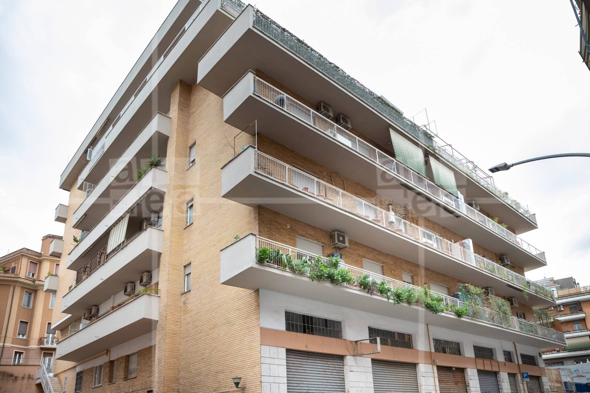 Foto 2 - Appartamento Via Pasquale Revoltella
 
41, Roma - foto 2