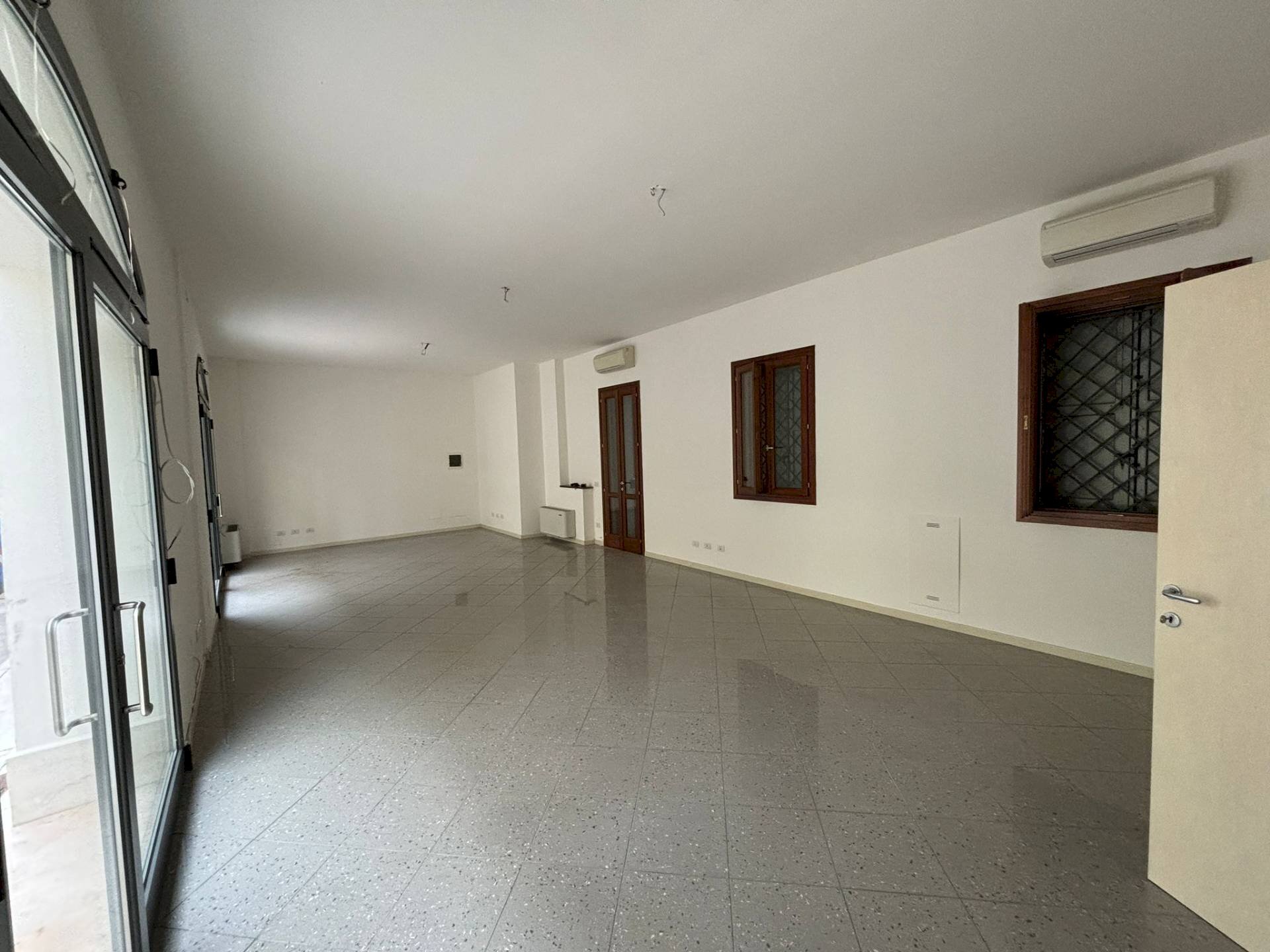 Foto 2 - Ufficio Mirandola - foto 2