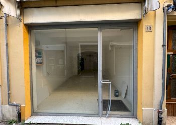 Foto 2 - Negozio Mirandola - foto 2