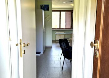 Foto 10 - Office Via Mazzini
 
100, Linarolo - photo 10