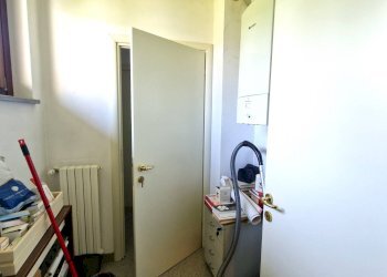 Foto 13 - Office Via Mazzini
 
100, Linarolo - photo 13