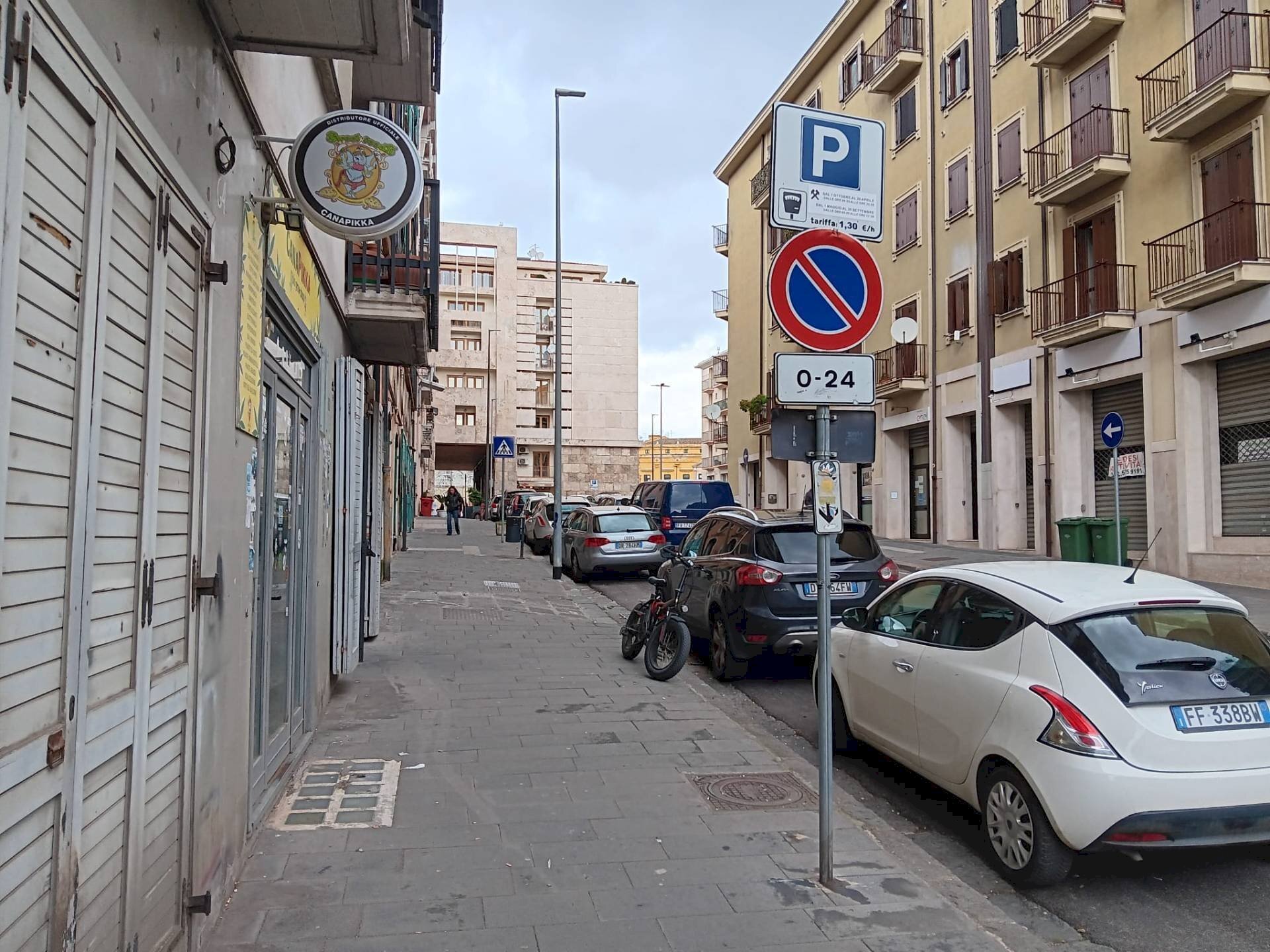 Foto 1 - Locale Commerciale via generale cascino
 
64, Avellino - foto 1