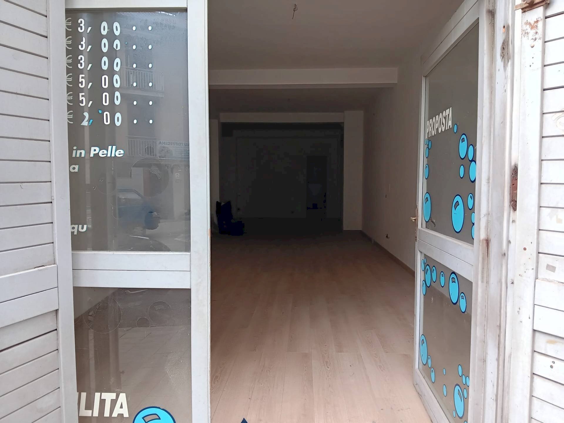 Foto 3 - Locale Commerciale via generale cascino
 
64, Avellino - foto 3