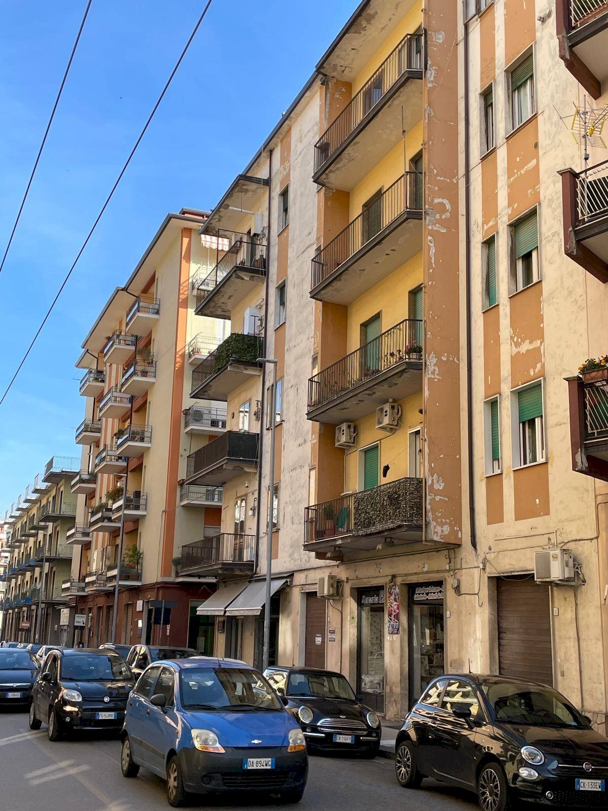 Foto 2 - Locale Commerciale via Guarini
 
45, Avellino - foto 2