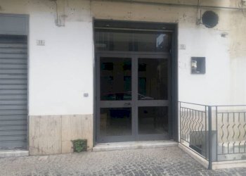 vista - Locale Commerciale via Andrea Tortora, Pagani - foto 2