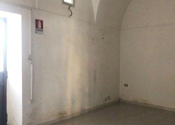 camera - Locale Commerciale FEDERICO RICCO, Nocera Inferiore - foto 10