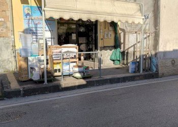 Foto 1 - Locale Commerciale VIA SANT'ANNA
 
4, Nocera Inferiore - foto 1