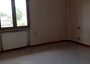 Foto 4 - Stabile - Palazzo VIA CHIESA
 
4, Curtatone - foto 4