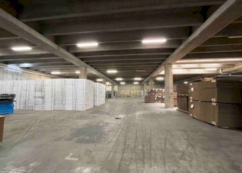 Foto 3 - Magazzino Via Cristoforo Colombo
 
1, Mantova - foto 2