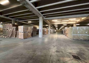 Foto 7 - Magazzino Via Cristoforo Colombo
 
1, Mantova - foto 6