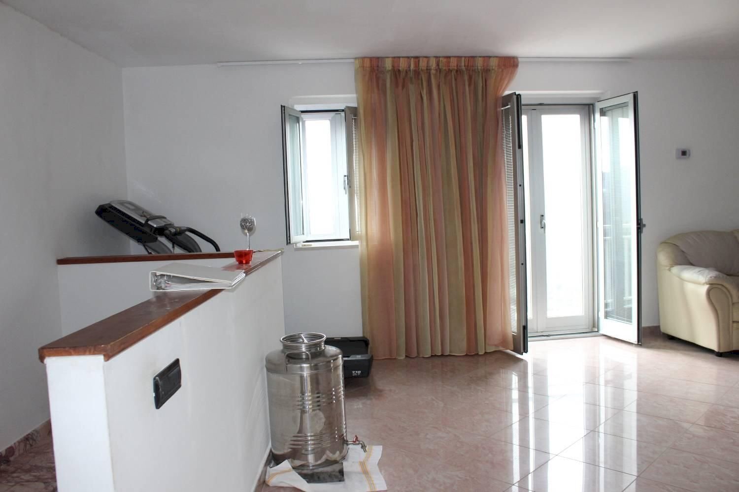 Foto 3 - Villa Rione San Vito
 
3, Tufillo - foto 3