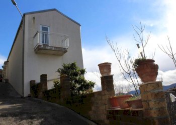 circondario - Villa Rione San Vito
 
3, Tufillo - foto 1