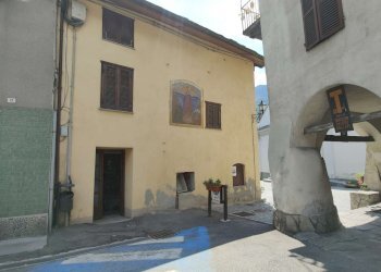 1-4 - Negozio Sparone - foto 13