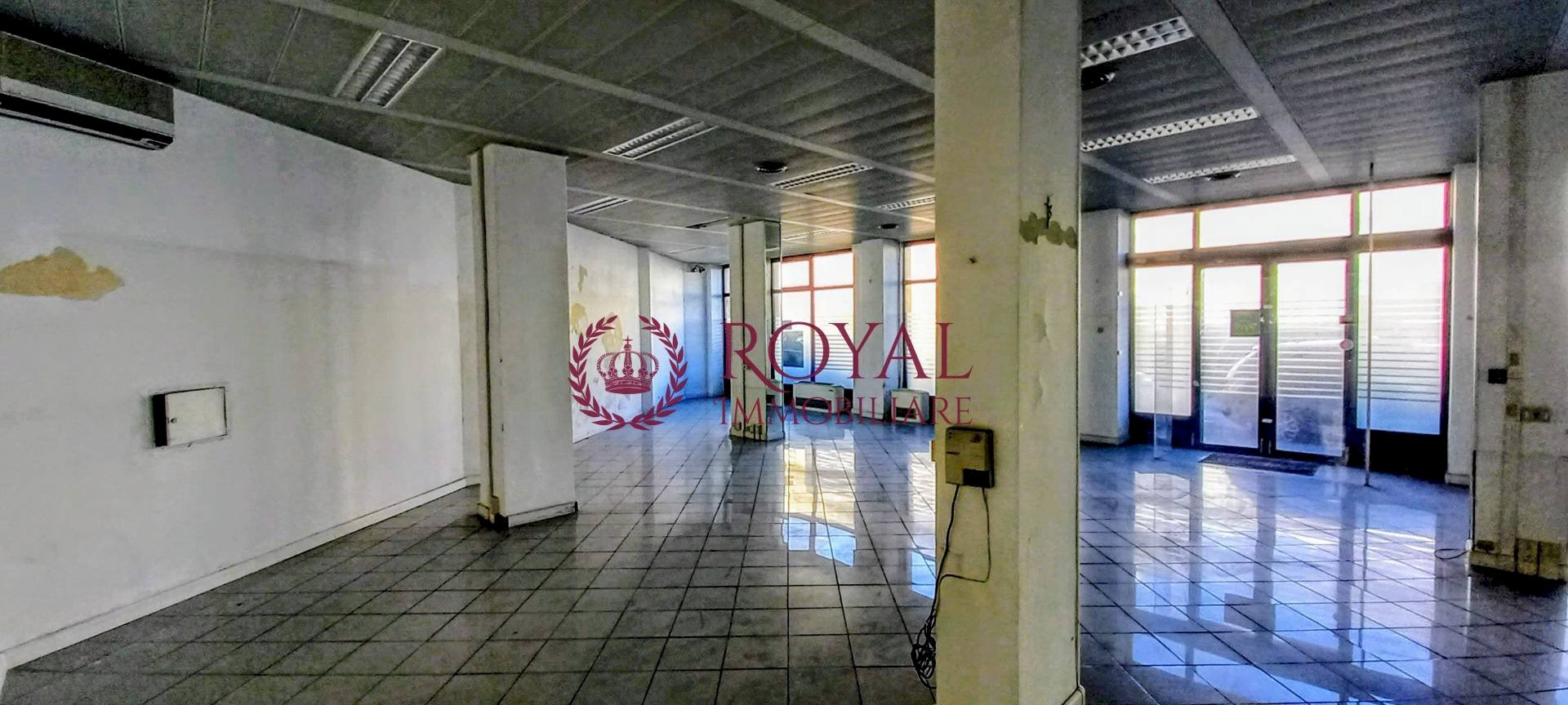 Foto 1 - Commercial Premises Scali Manzoni, Livorno - photo 1