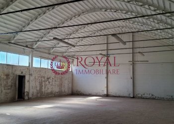 Foto 2 - Commercial Premises CORSO ITALIA, Collesalvetti - photo 2