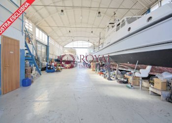 Foto 1 - Capannone Livorno - foto 1