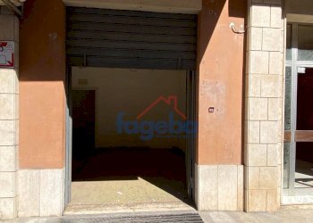 Foto 2 - Locale Commerciale CORSO IMBRIANI
 
92, Trani - foto 2