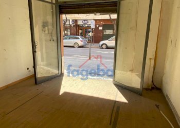 Foto 6 - Locale Commerciale CORSO IMBRIANI
 
92, Trani - foto 6