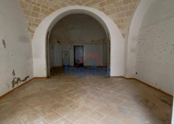 Foto 2 - Locale Commerciale CORSO CAVOUR
 
110, Trani - foto 2