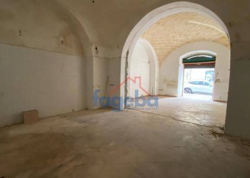 Foto 7 - Locale Commerciale CORSO CAVOUR
 
110, Trani - foto 6