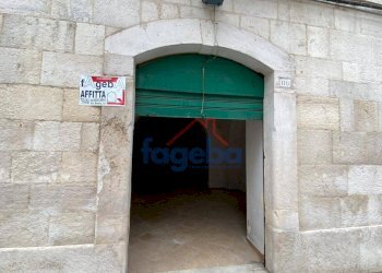 Foto 10 - Locale Commerciale CORSO CAVOUR
 
110, Trani - foto 9