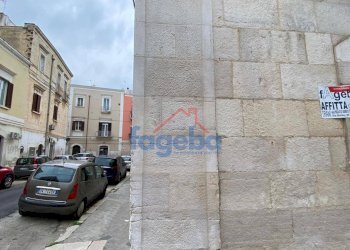 Foto 14 - Locale Commerciale CORSO CAVOUR
 
110, Trani - foto 13