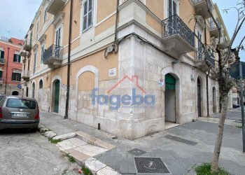 Foto 15 - Locale Commerciale CORSO CAVOUR
 
110, Trani - foto 14