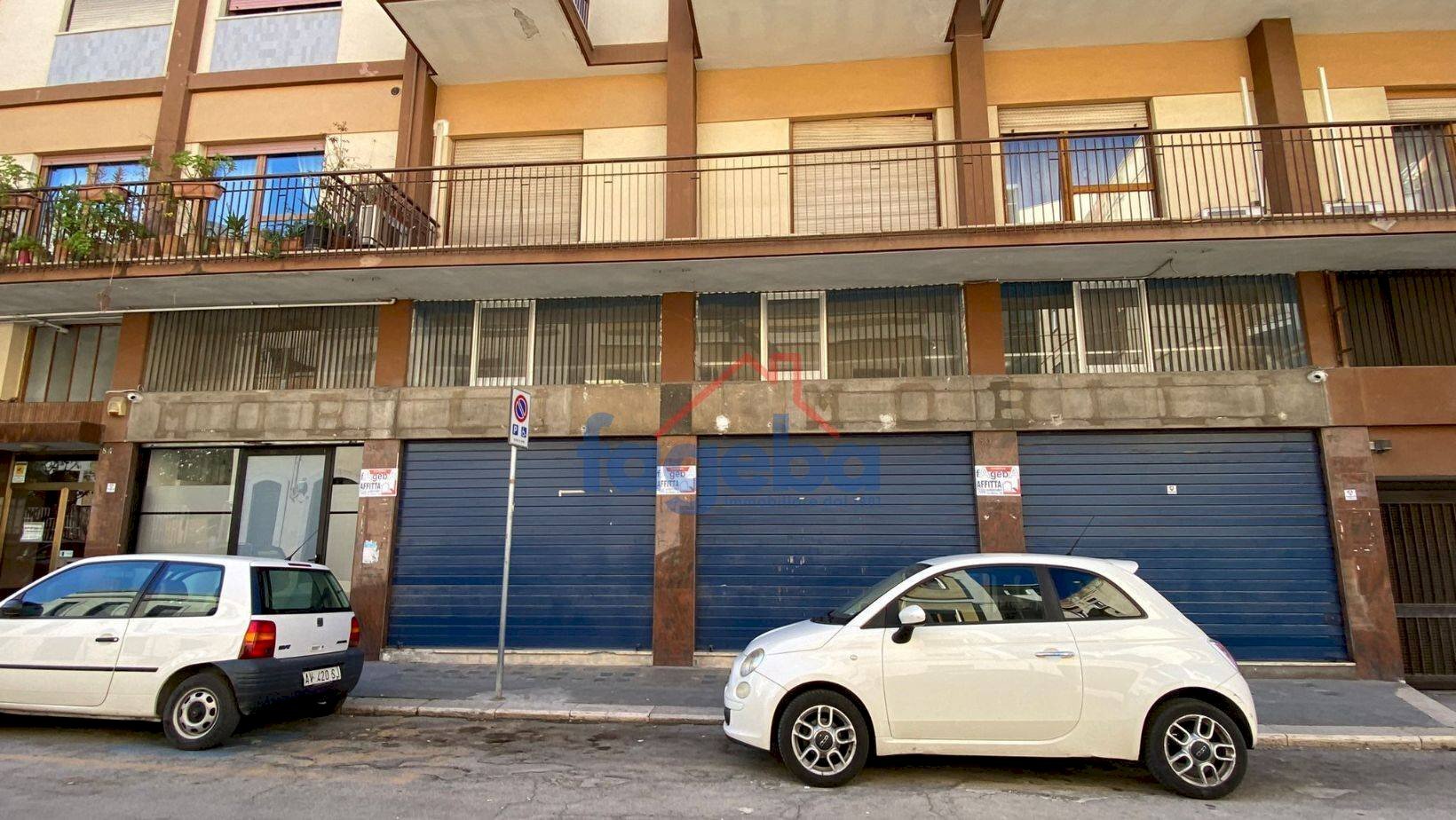 Foto 1 - Commercial Premises VIA DE ROBERTIS
 
76-78/80, Trani - photo 1