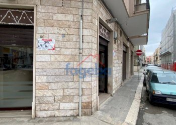 Foto 3 - Locale Commerciale VIA BEBIO
 
54, Trani - foto 3