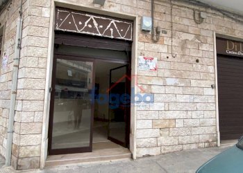 Foto 5 - Locale Commerciale VIA BEBIO
 
54, Trani - foto 5