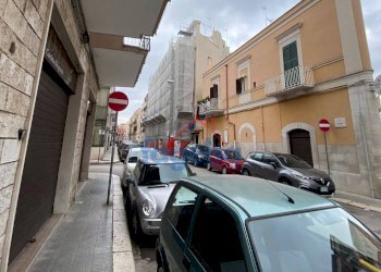 Foto 6 - Locale Commerciale VIA BEBIO
 
54, Trani - foto 6