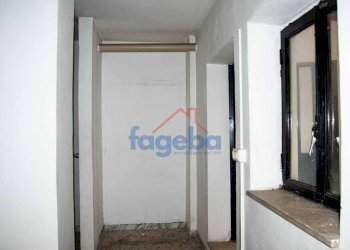 Foto 11 - Magazzino corso imbriani
 
90, Trani - foto 10