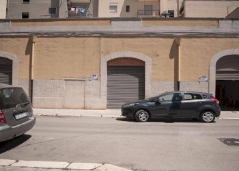 Foto 1 - Locale Commerciale VIA UMBERTO
 
11, Trani - foto 1