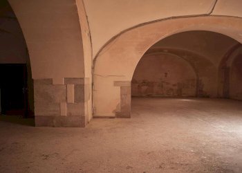 Foto 9 - Locale Commerciale VIA UMBERTO
 
11, Trani - foto 8