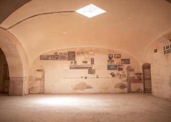 Foto 26 - Locale Commerciale VIA UMBERTO
 
11, Trani - foto 25