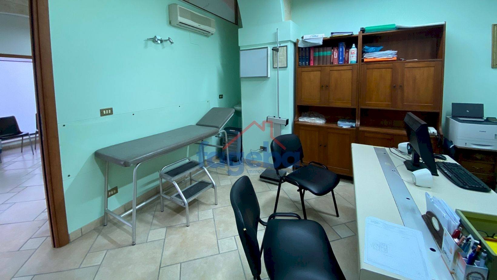 Foto 4 - Ufficio PIAZZA CAMPO DEI LONGOBARDI
20, Trani - foto 3