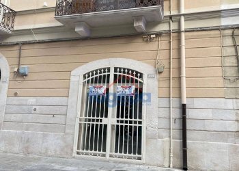 Foto 4 - Locale Commerciale VIA MARGHERITA DI BORGOGNA
 
53, Trani - foto 3