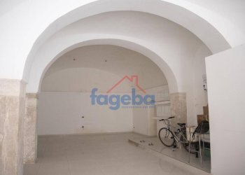 Foto 11 - Locale Commerciale VIA MARGHERITA DI BORGOGNA
 
53, Trani - foto 10