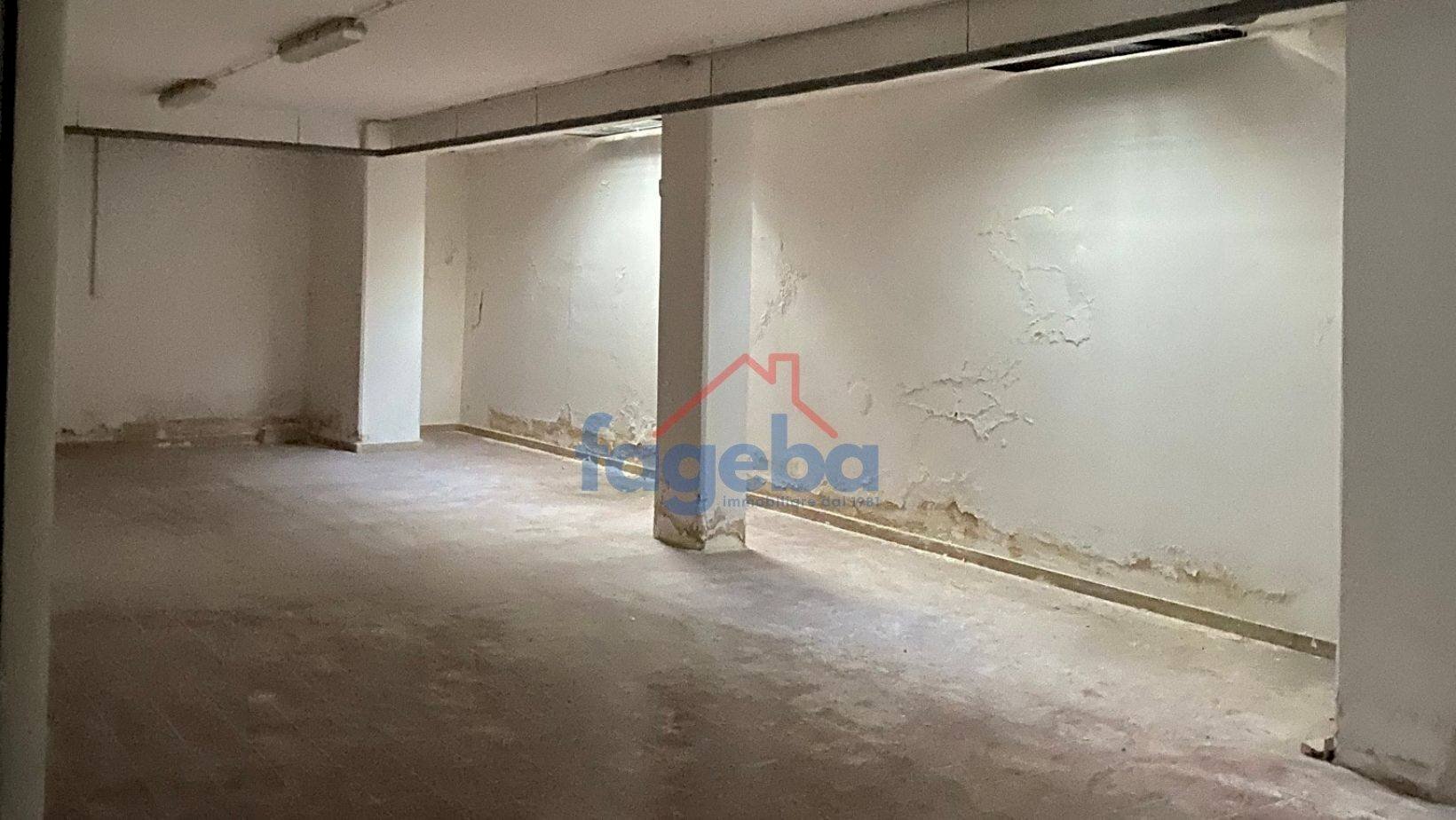 Foto 3 - Warehouse PIAZZA ALBANESE
1, Trani - photo 3