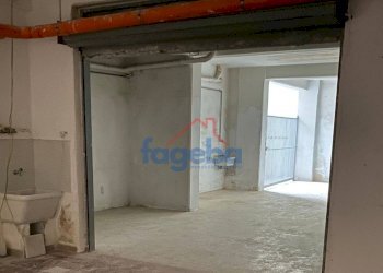 Foto 5 - Magazzino PIAZZA ALBANESE
 
1, Trani - foto 5