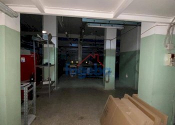 Foto 8 - Capannone VIA STENDARDI
 
35, Trani - foto 8