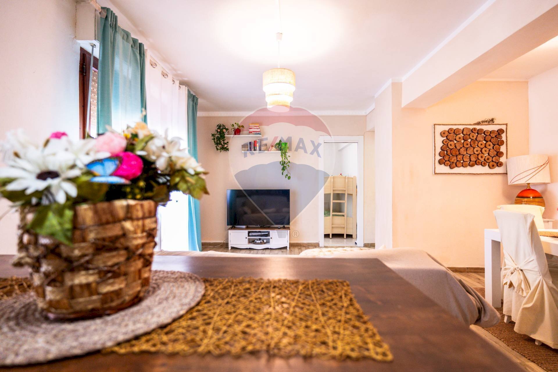 Soggiorno - Apartment Via Salvatore Marras
 
1/B, Sassari - photo 1