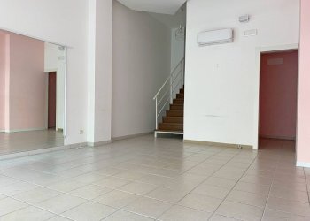 Foto 3 - Commercial Premises Via Gasbarrini
 
4, Giulianova - photo 3