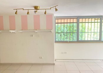 Foto 10 - Commercial Premises Via Gasbarrini
 
4, Giulianova - photo 10